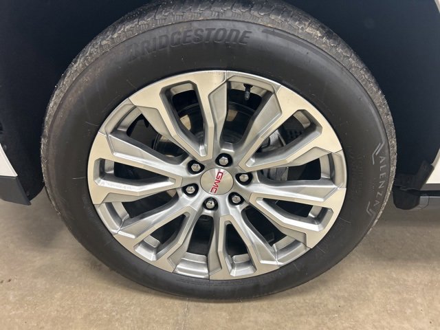 Used 2024 GMC Yukon Denali image 8