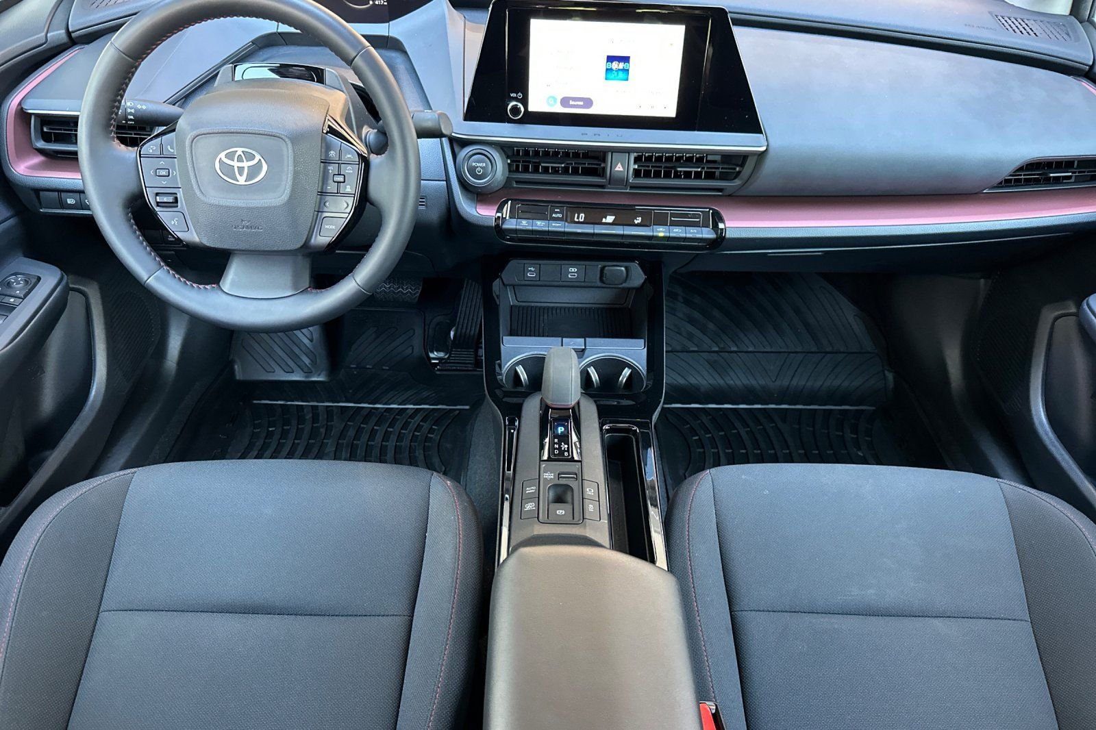 Used 2024 Toyota Prius Prime FWD image 14