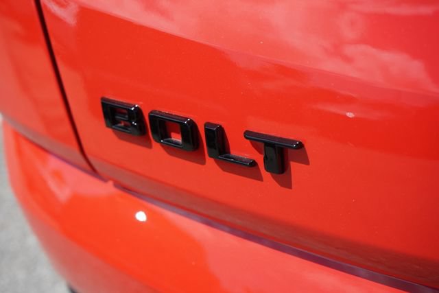 New 2027 Chevrolet Bolt RS w/ Technology Package FWD image 11