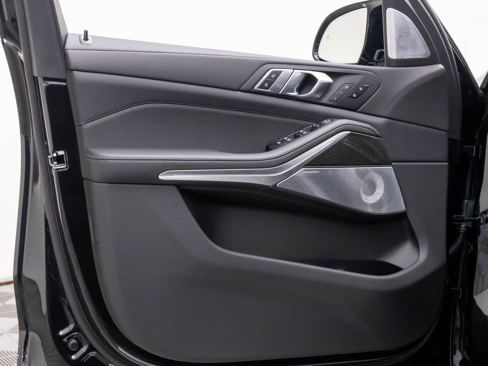 New 2026 BMW X5 M60i image 14