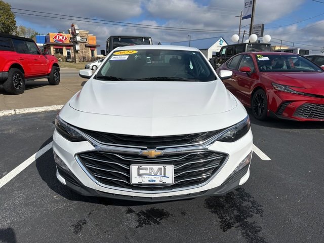 Used 2024 Chevrolet Malibu LT image 2