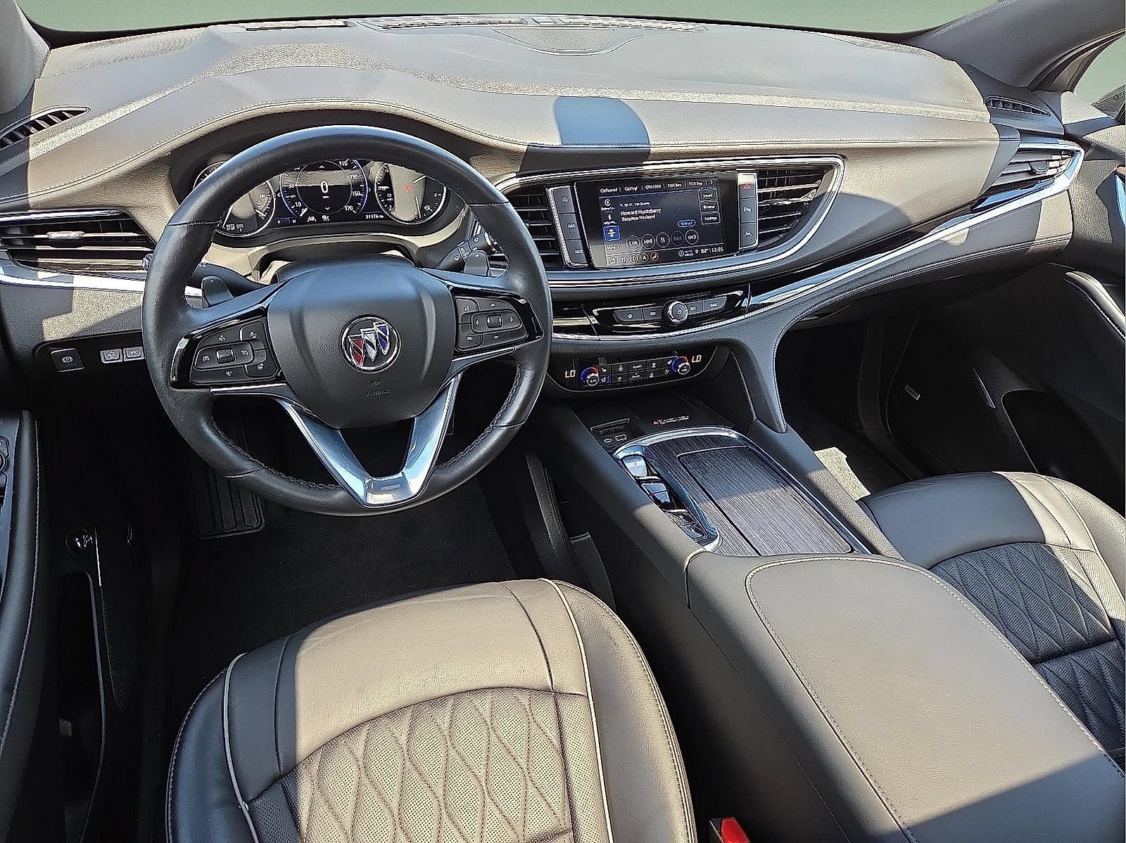 Certified 2023 Buick Enclave Avenir w/ Avenir Technology Package AWD/4WD image 6