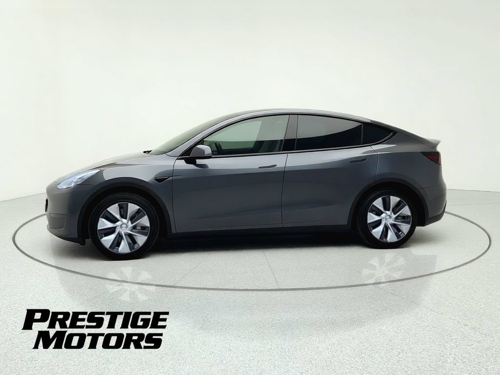 Used 2023 Tesla Model Y Long Range AWD/4WD image 4