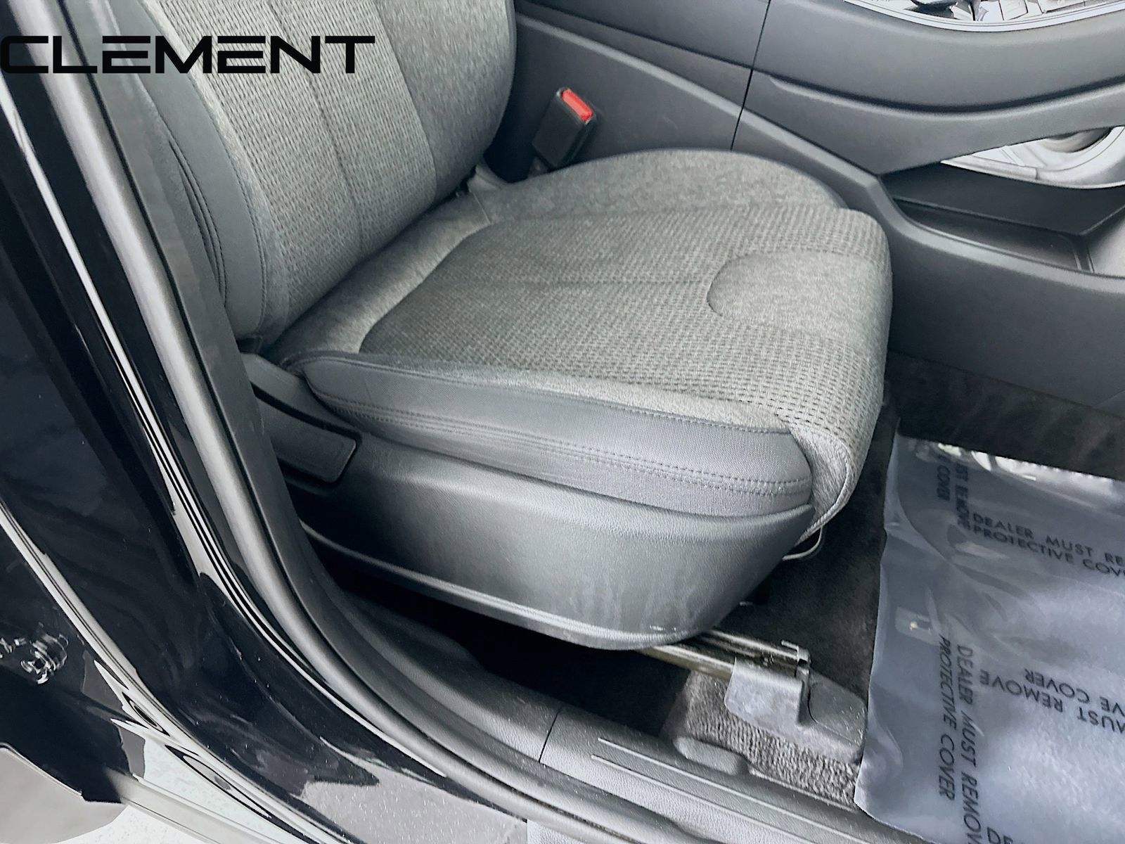 Certified 2023 Hyundai Santa Fe SEL image 33