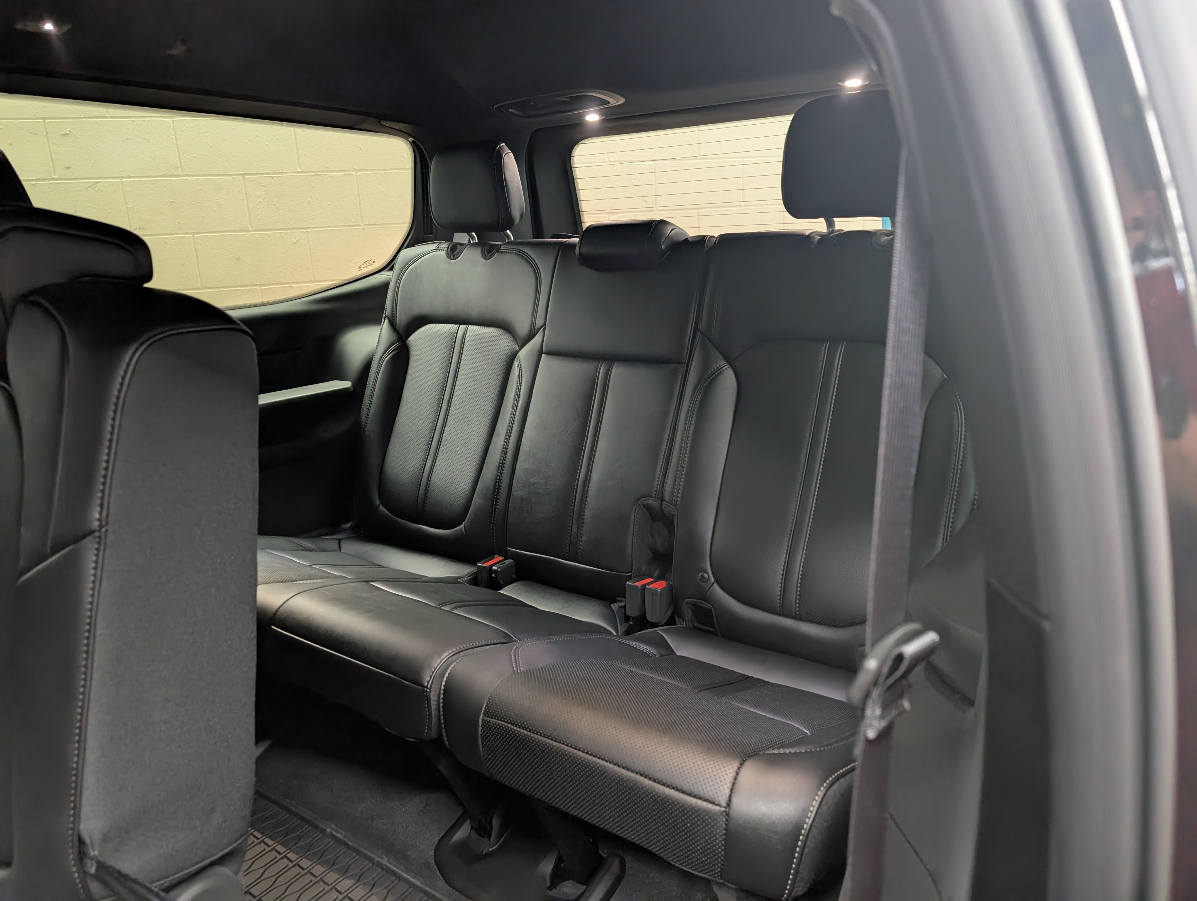 New 2026 Jeep Grand Wagoneer Limited w/ 8-Passenger Seating Package AWD/4WD image 16