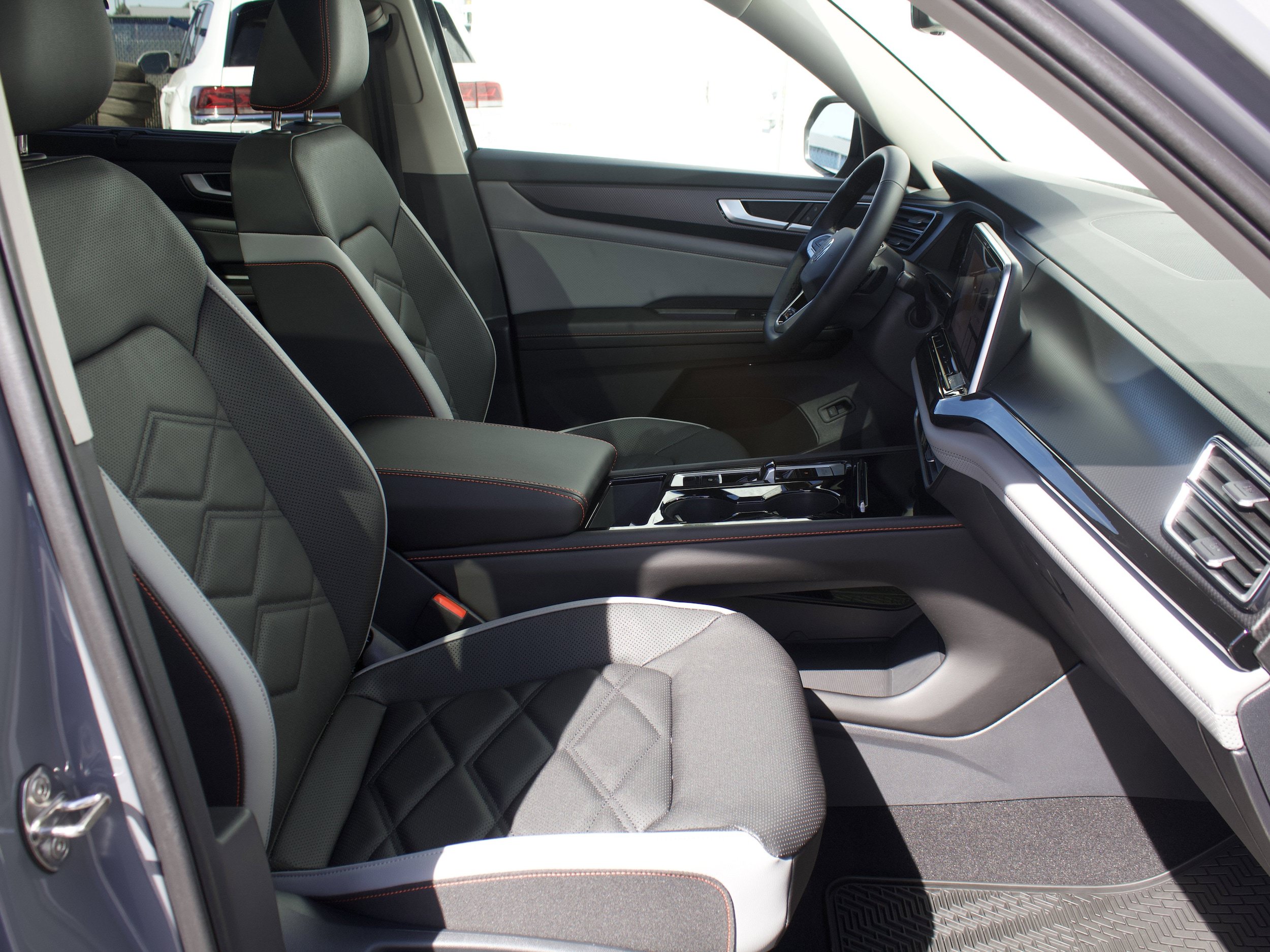 New 2026 Volkswagen Atlas Peak Edition AWD/4WD image 39