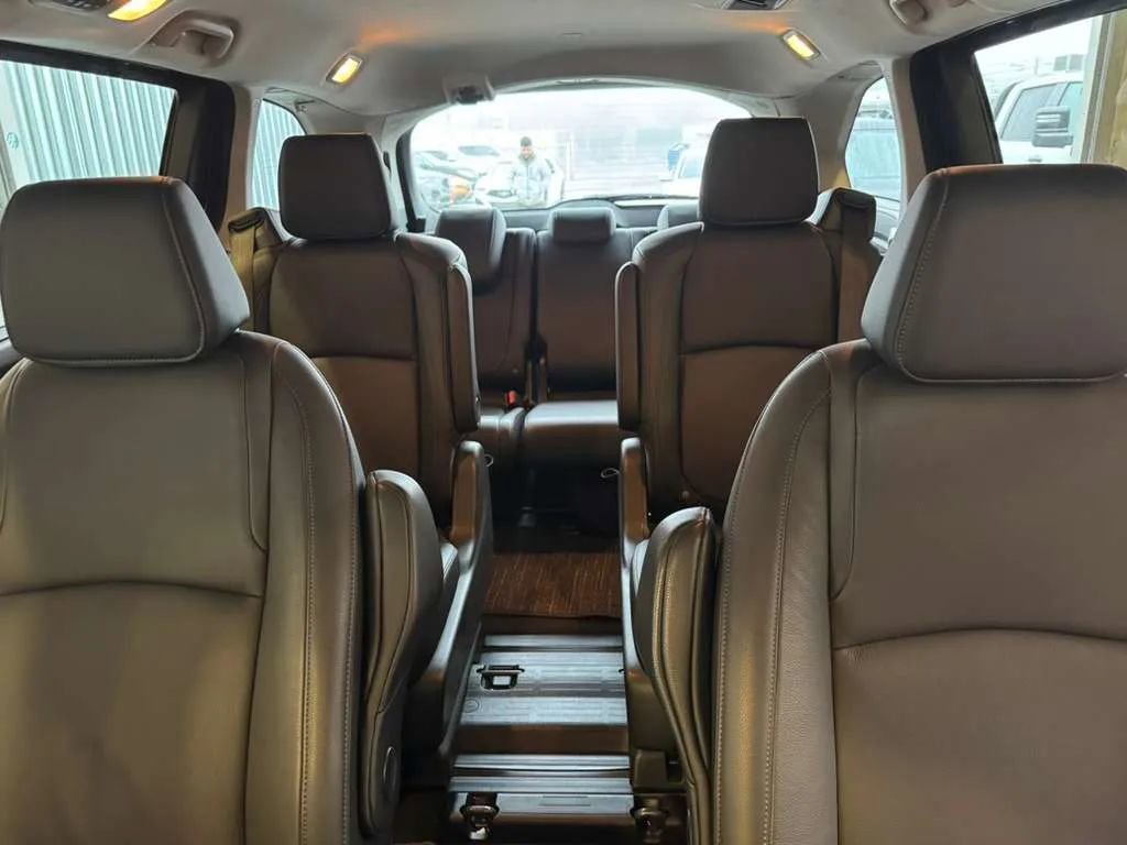 Used 2025 Honda Odyssey EX-L image 14