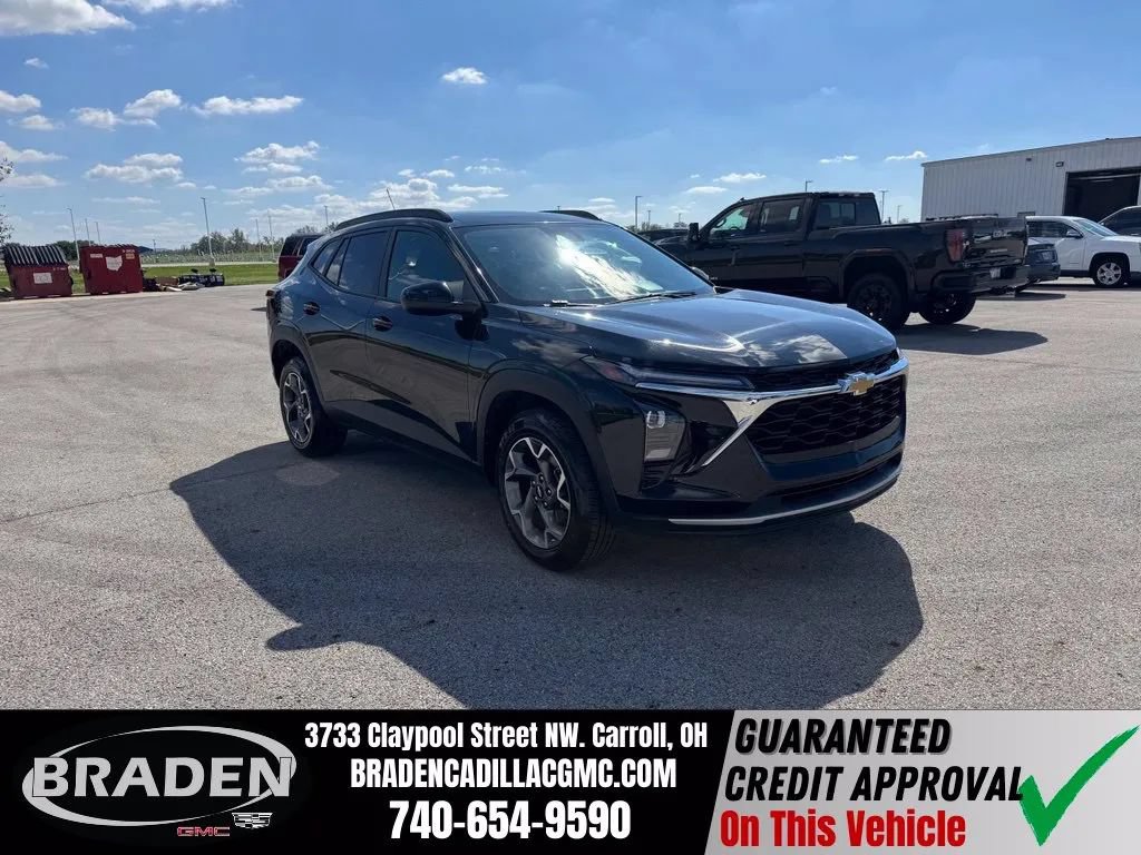 Used 2025 Chevrolet Trax LT