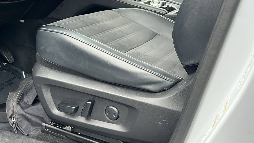 Used 2024 Mitsubishi Outlander SE image 21