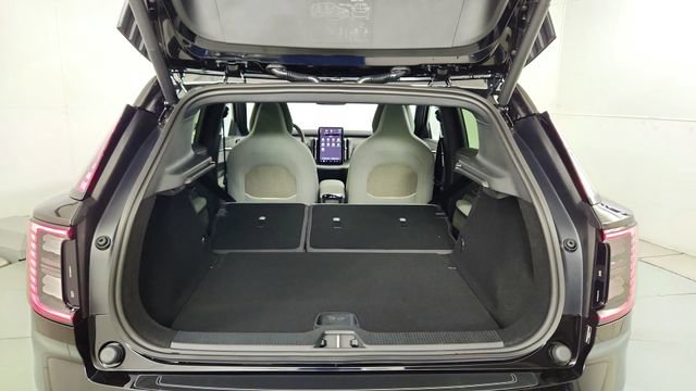 New 2026 Volvo EX30 Plus w/ Protection Package Premier AWD/4WD image 38