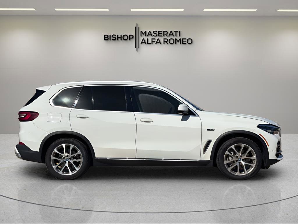 Used 2023 BMW X5 xDrive45e image 8