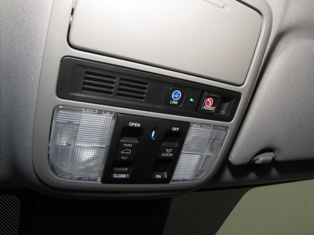 Certified 2022 Honda Odyssey Touring image 9