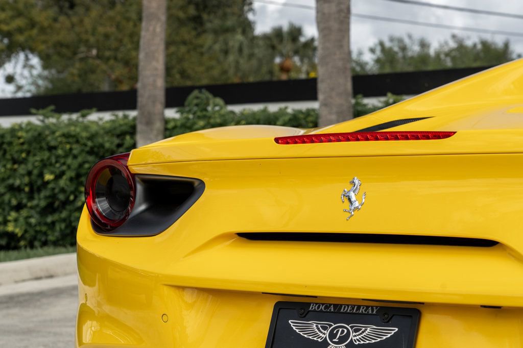 Used 2017 Ferrari 488 Spider image 8