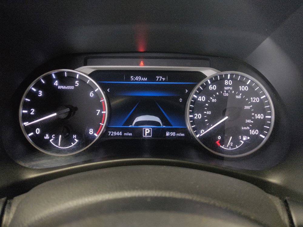 Used 2021 Nissan Sentra SR w/ SR Premium Package FWD image 23