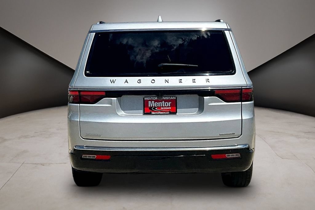 Used 2022 Jeep Wagoneer Series III w/ Flexible Seating Group AWD/4WD image 8