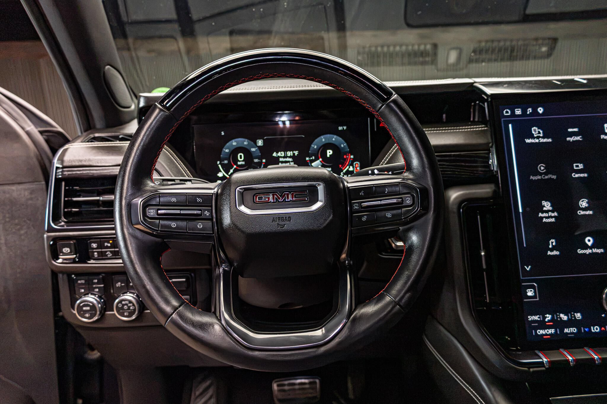 Used 2025 GMC Yukon AT4 Ultimate AWD/4WD image 15