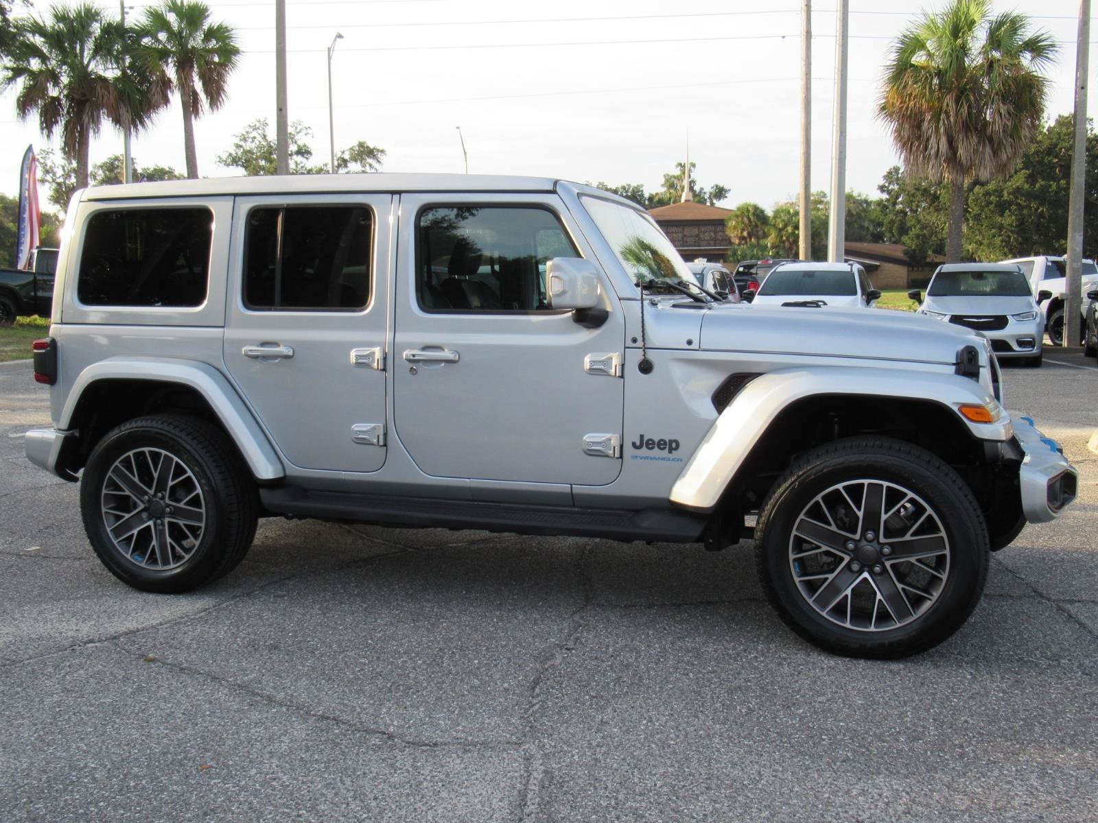 Certified 2023 Jeep Wrangler Unlimited Sahara AWD/4WD image 2
