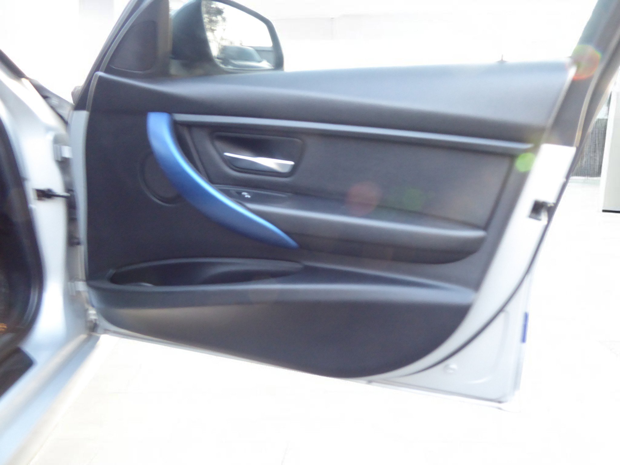 Used 2018 BMW 320i xDrive Sedan image 12