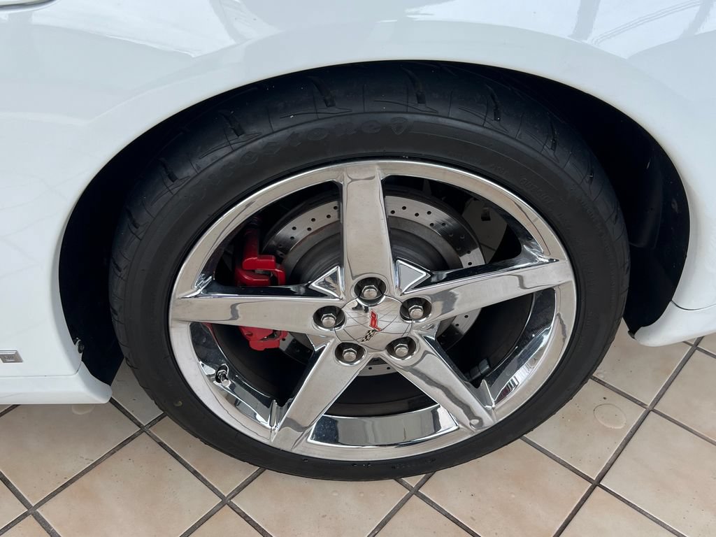 Used 2008 Chevrolet Corvette Coupe w/ Preferred Equipment Group RWD image 15