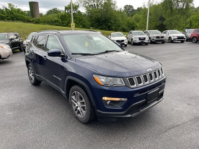 Used 2020 Jeep Compass Latitude FWD image 2