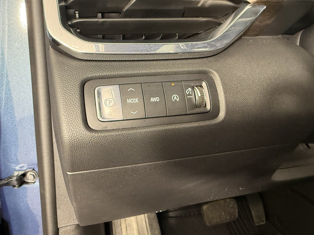 Used 2026 GMC Acadia Denali w/ Super Cruise Package AWD/4WD image 24