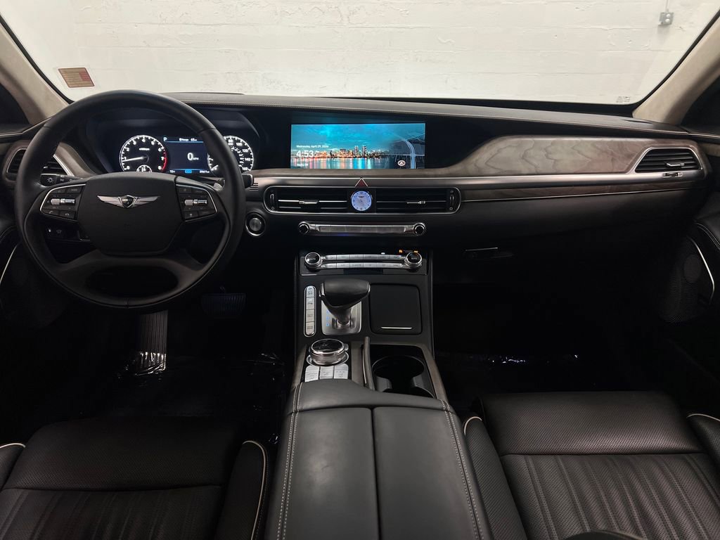 Used 2021 Genesis G90 3.3T Premium RWD image 14