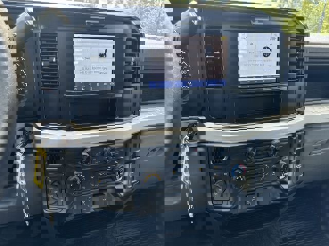 New 2025 Ford F550 4x4 Regular Cab Super Duty image 16