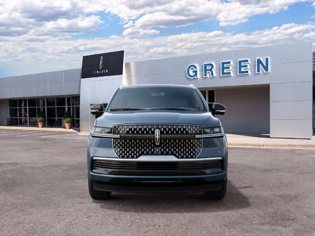 New 2027 Lincoln Navigator L Reserve AWD/4WD image 3