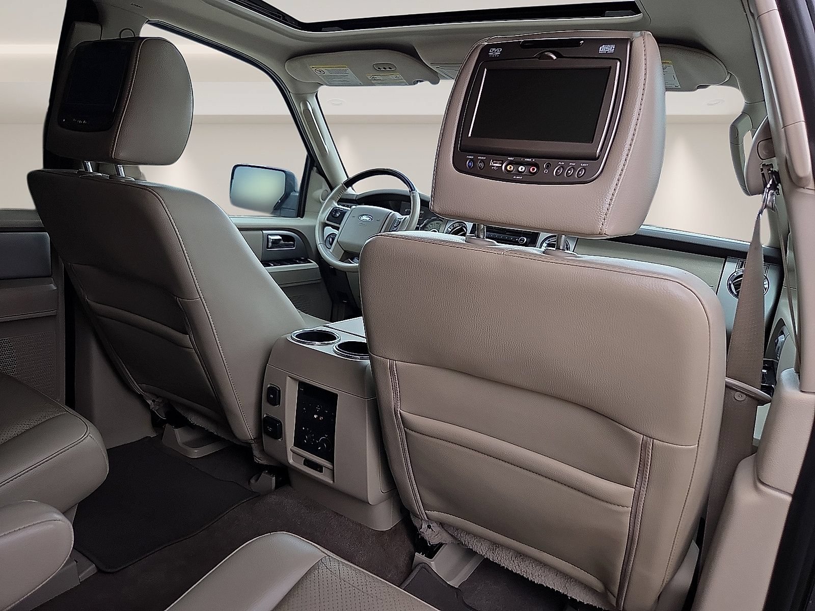 Used 2014 Ford Expedition EL Limited w/ Equipment Group 301A RWD image 12