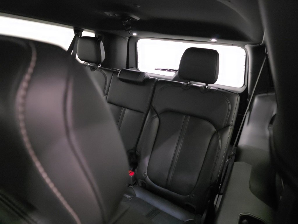 Used 2025 Jeep Wagoneer L Series II image 11