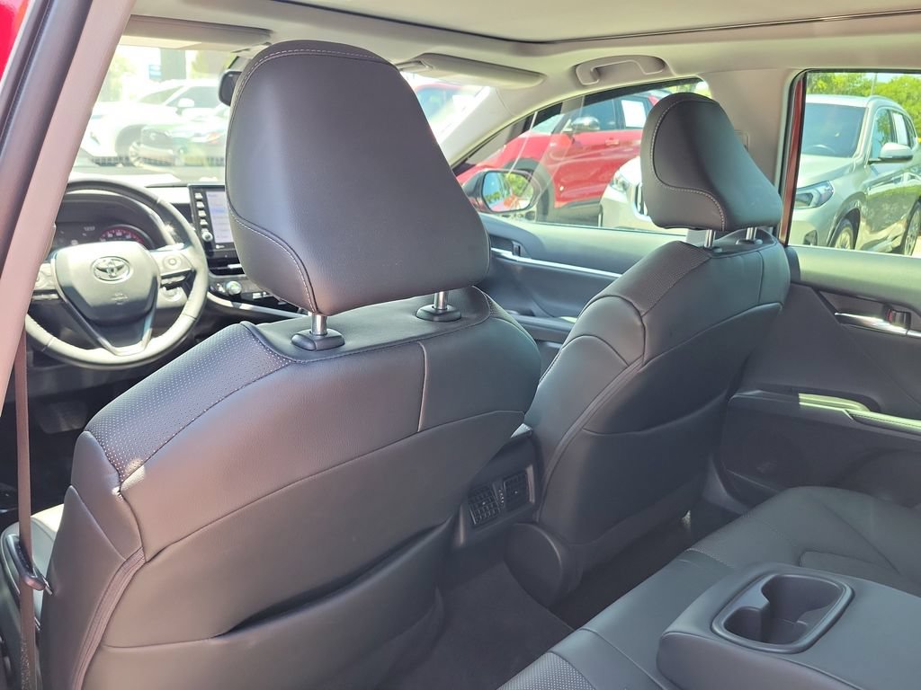 Used 2022 Toyota Camry XSE w/ Navigation Package FWD image 11
