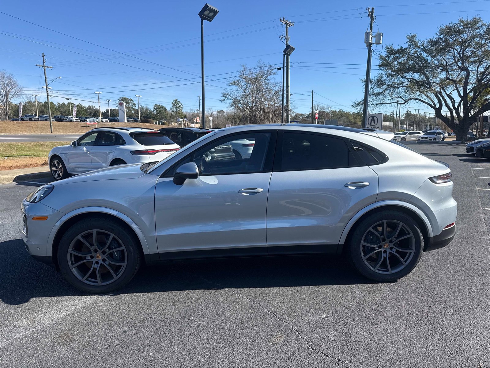 Certified 2026 Porsche Cayenne Coupe image 2