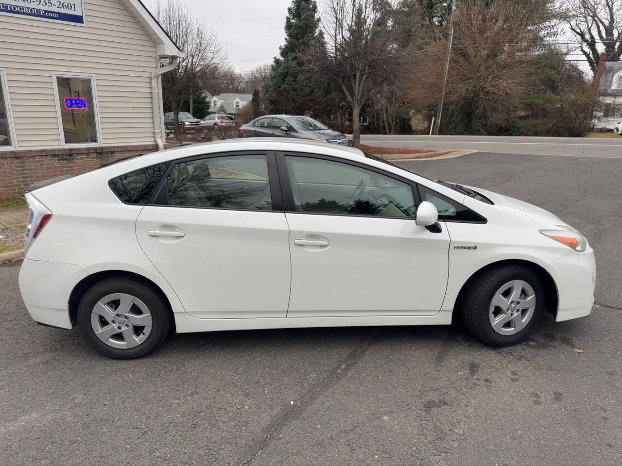 Used 2010 Toyota Prius FWD image 9