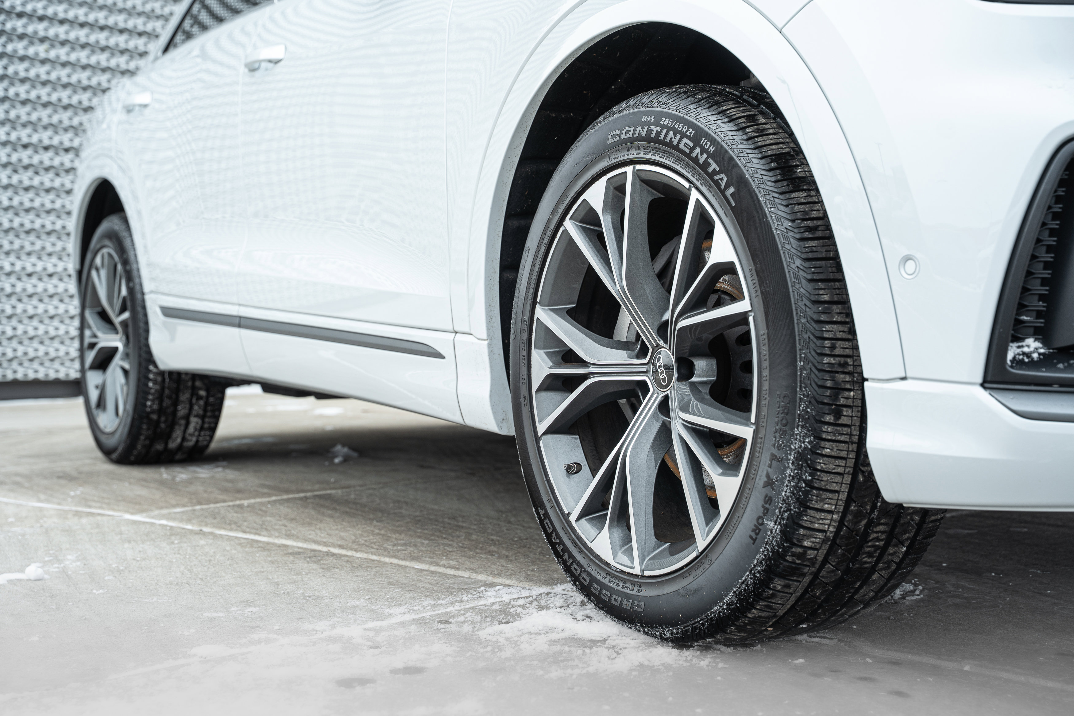 Used 2022 Audi Q8 Premium Plus w/ Premium Plus Package image 35