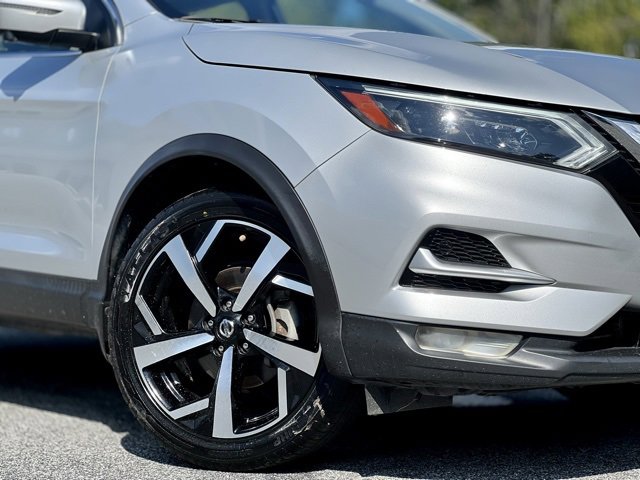 Used 2020 Nissan Rogue Sport SL w/ Premium Package image 4