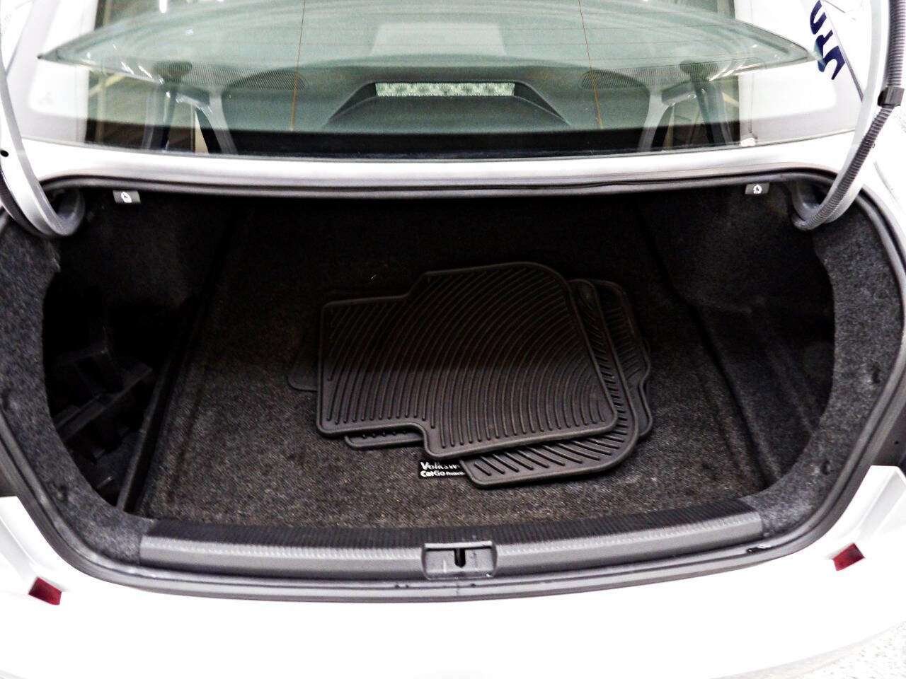 Used 2017 Volkswagen Passat 1.8T SE image 13