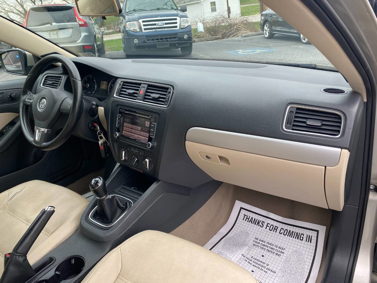 Used 2012 Volkswagen Jetta TDI image 29