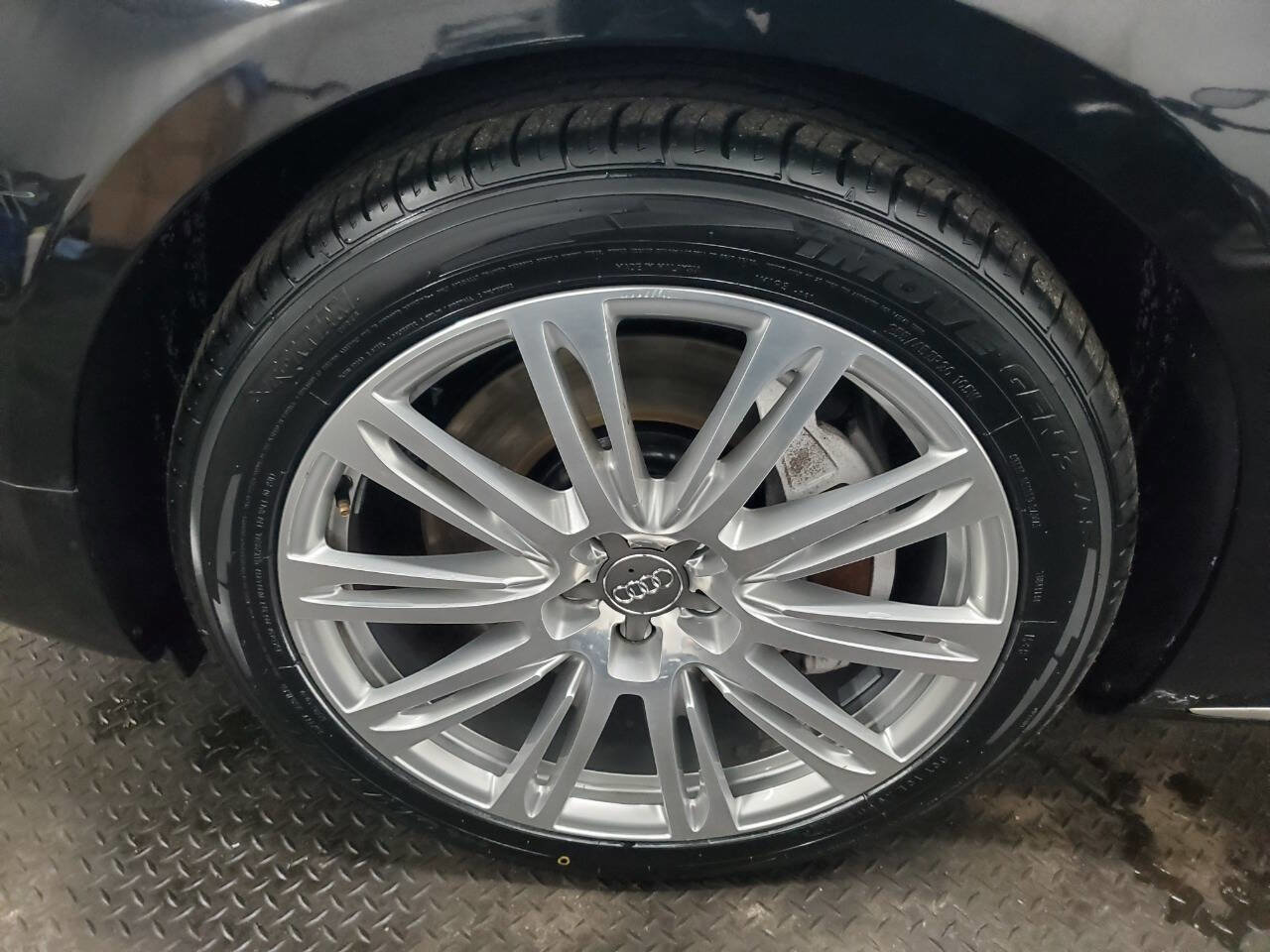 Used 2015 Audi A8 L 4.0T w/ Premium Package image 21