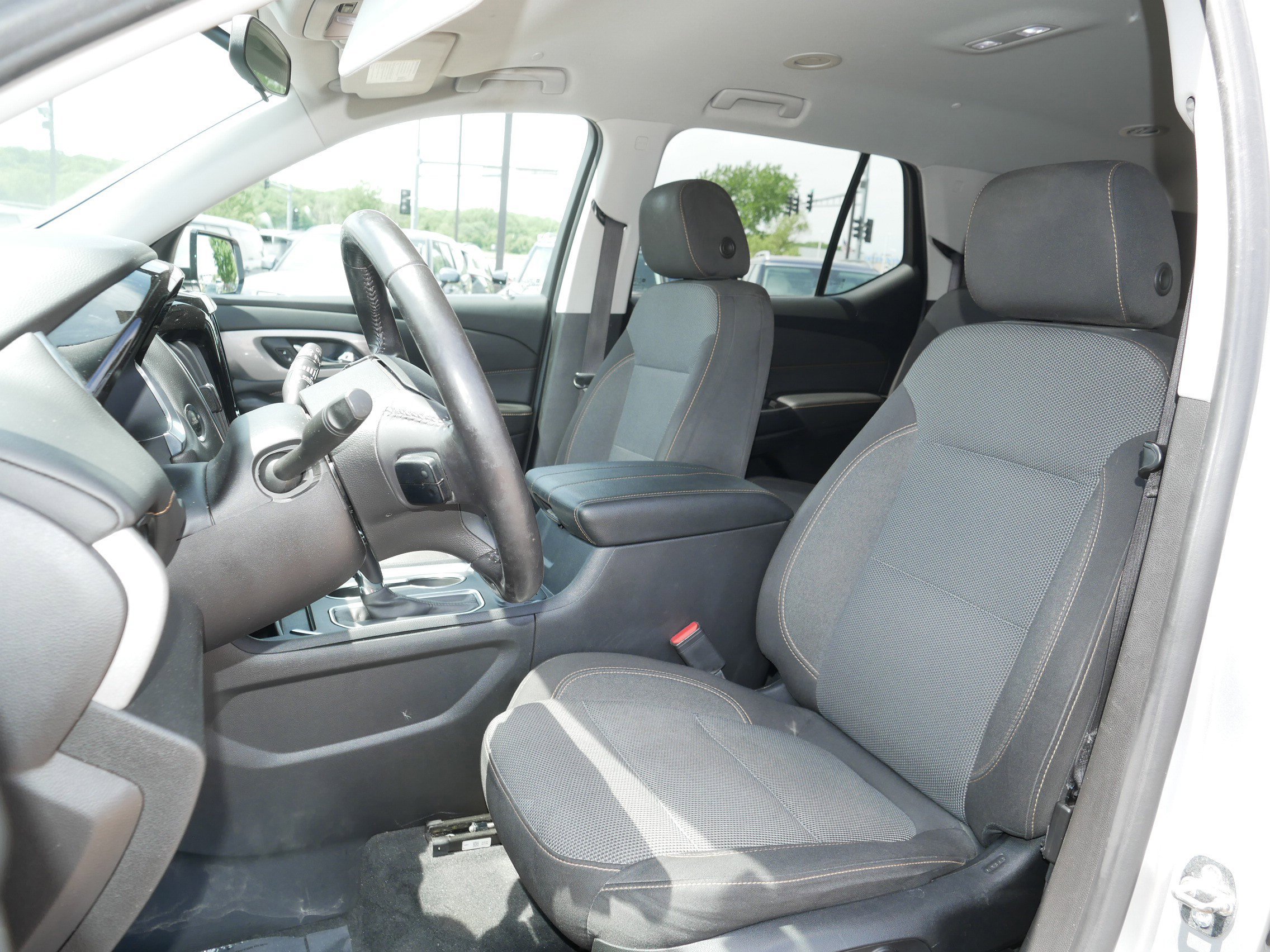 Used 2019 Chevrolet Traverse LT AWD/4WD image 14