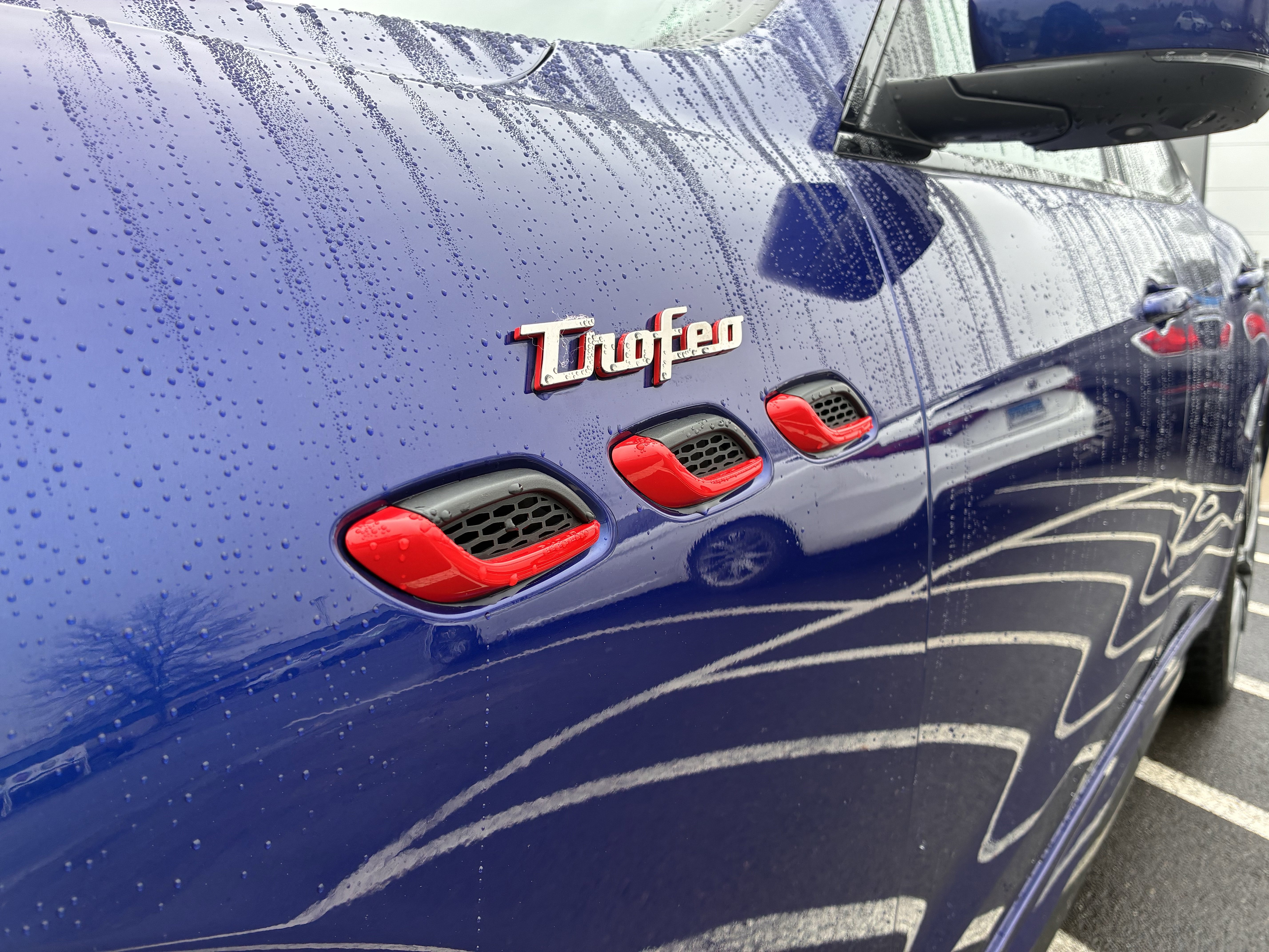 Used 2021 Maserati Levante Trofeo image 13