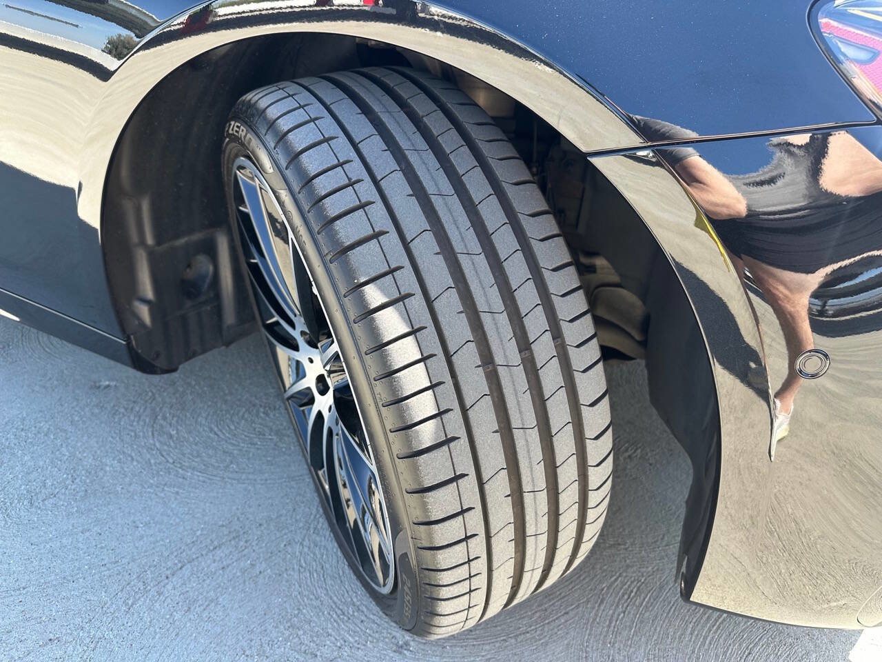 Used 2019 Mercedes-Benz E 53 AMG AMG E 53 AWD 4MATIC 4dr Sedan image 3