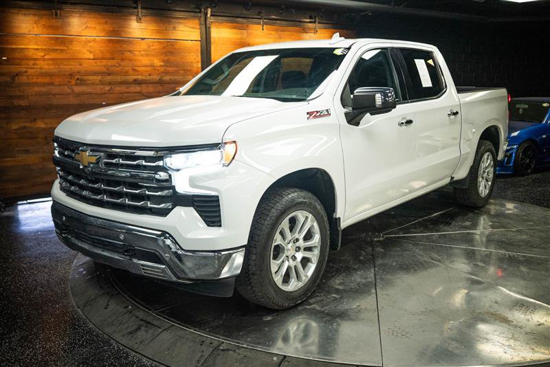 Used 2023 Chevrolet Silverado 1500 LTZ w/ LTZ Convenience Package II AWD/4WD image 2