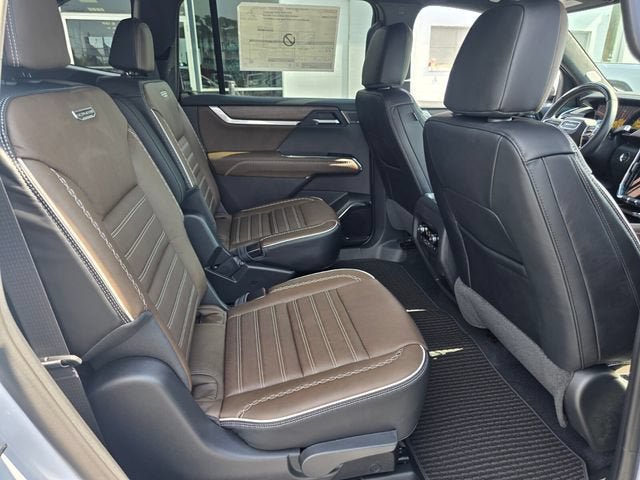 New 2026 GMC Acadia Denali Ultimate FWD image 17