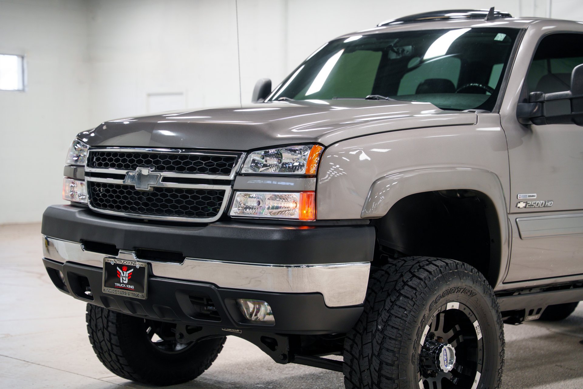 Used 2007 Chevrolet Silverado 2500 LT w/ Heavy-Duty Power Package AWD/4WD image 7