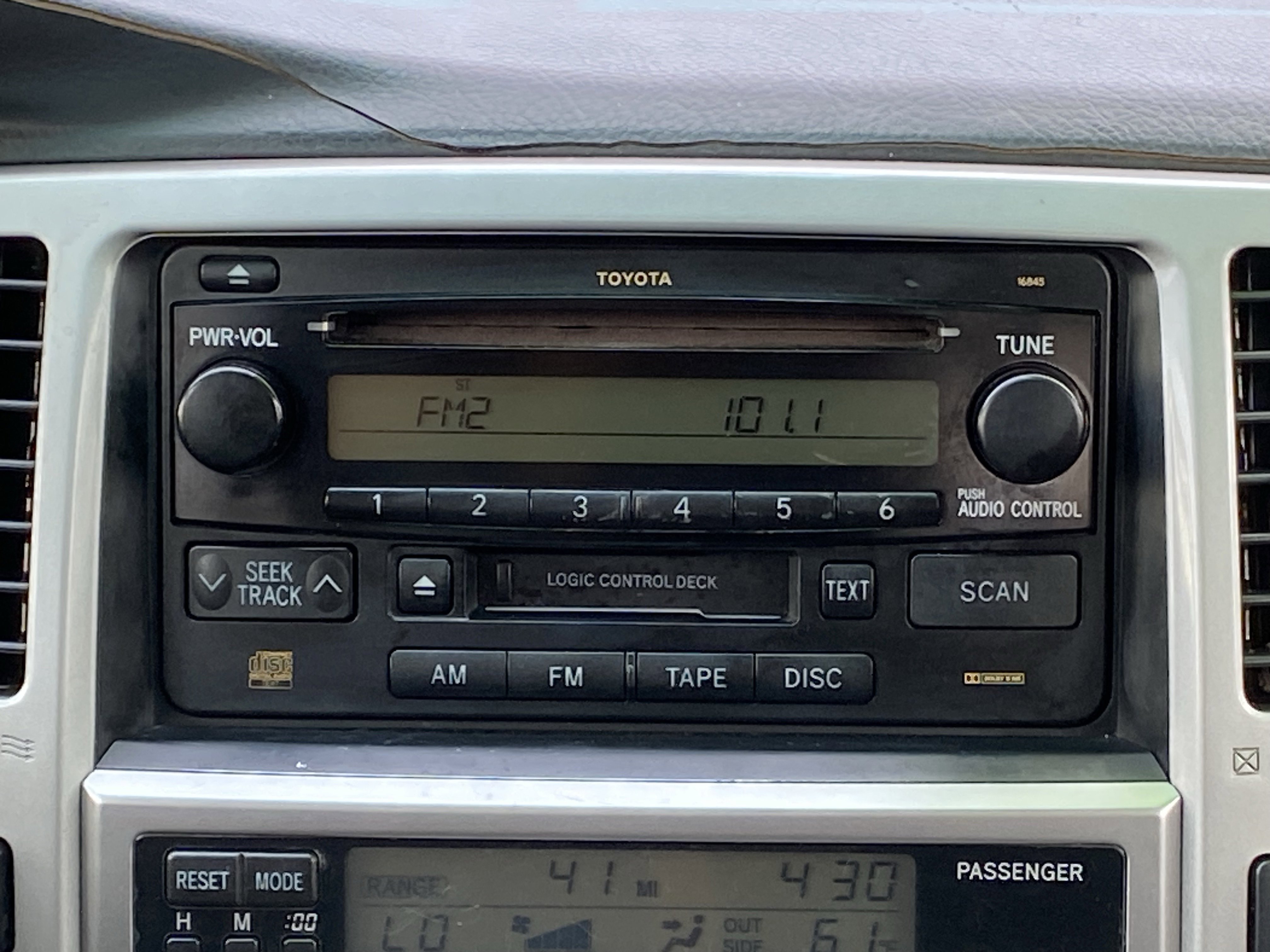 Used 2004 Toyota 4Runner SR5 image 14