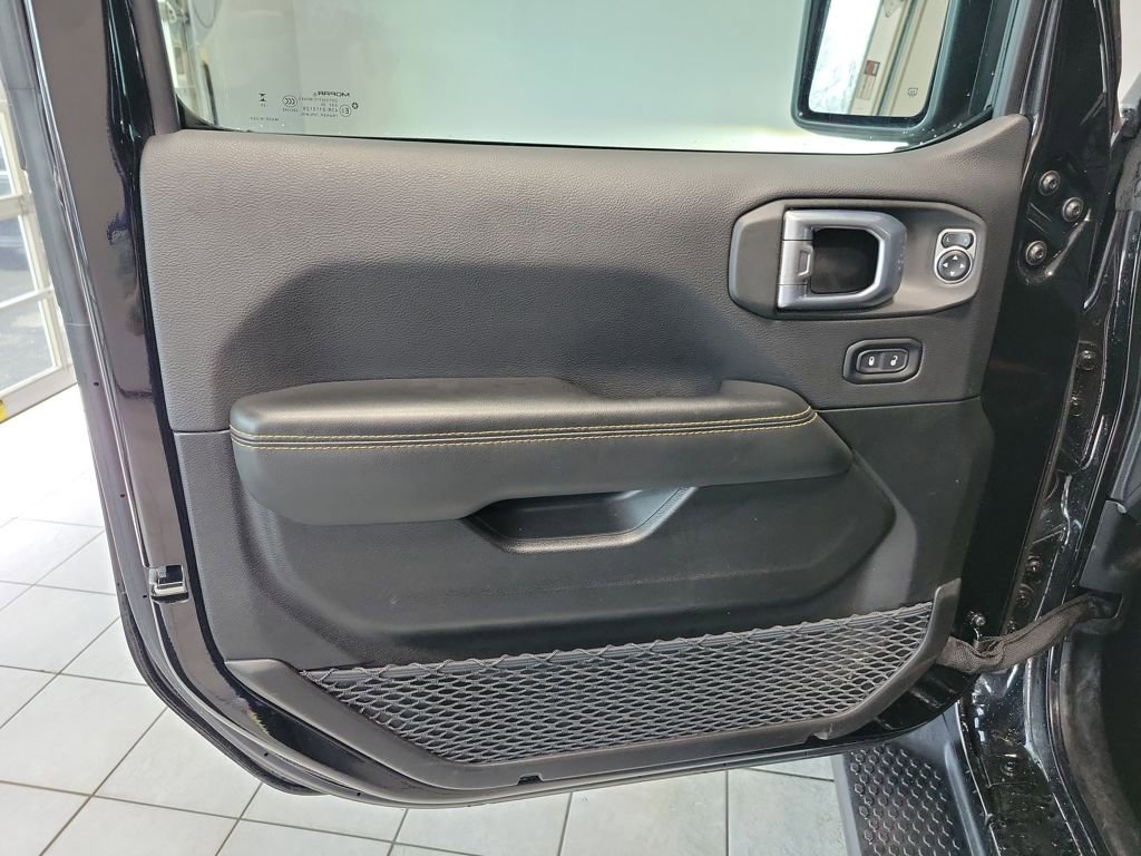 Used 2024 Jeep Wrangler Sahara AWD/4WD image 25