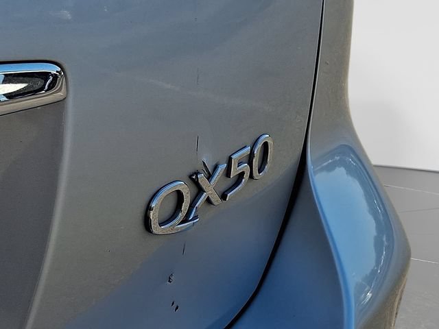 Used 2017 INFINITI QX50 2WD w/ Deluxe Touring Package image 34