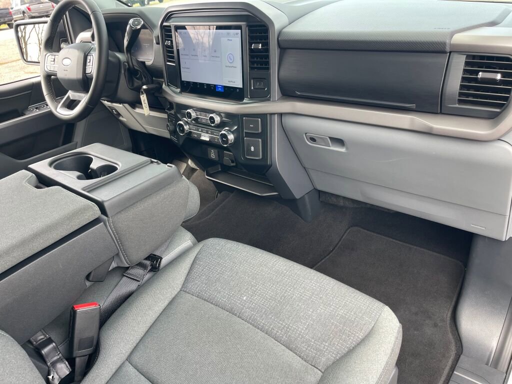 Certified 2025 Ford F150 XLT w/ Equipment Group 301A Standard image 29