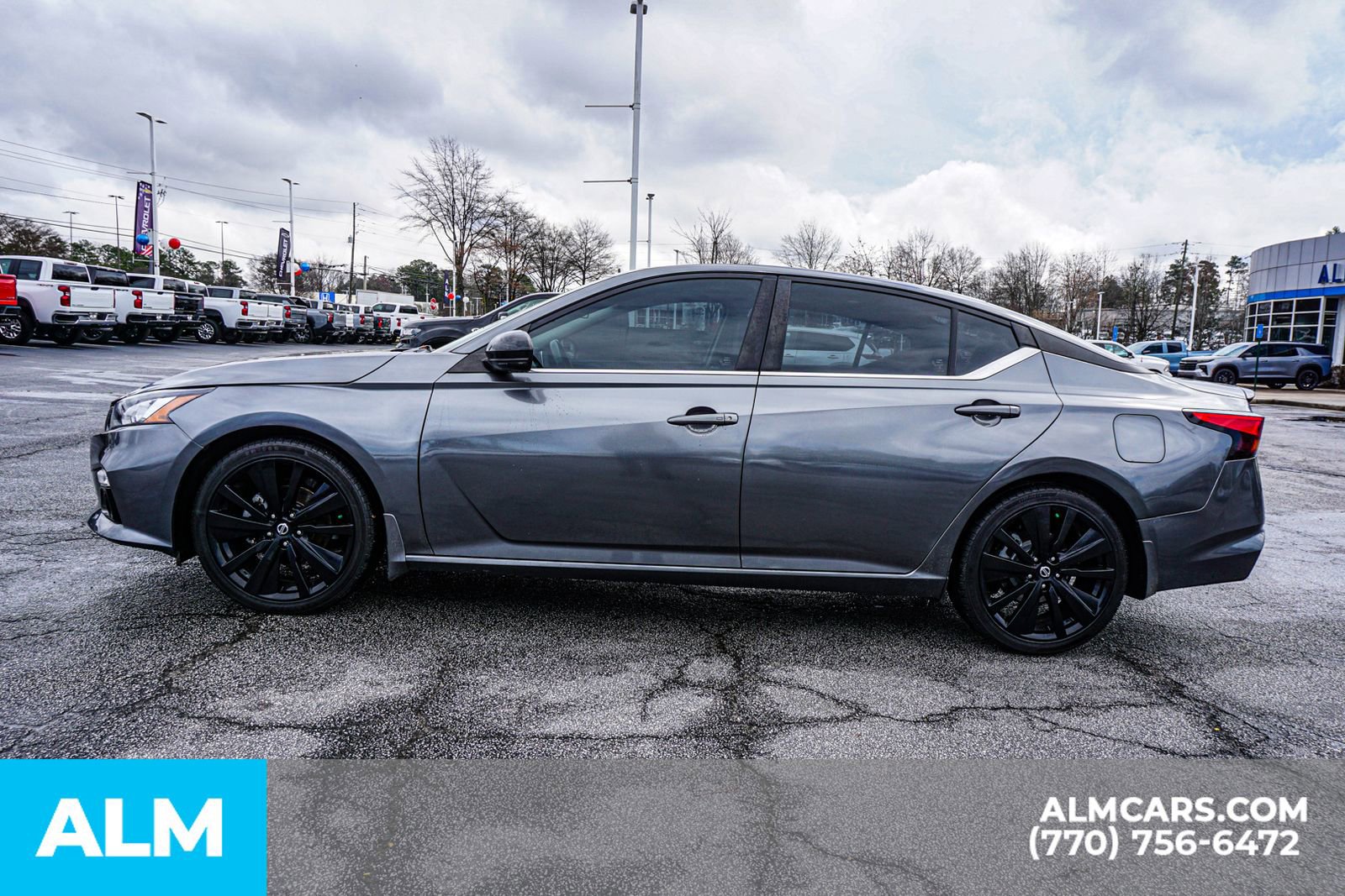 Used 2022 Nissan Altima 2.5 SR w/ Midnight Edition Package image 10