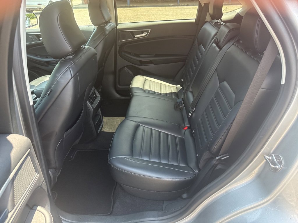 Used 2024 Ford Edge SEL image 10